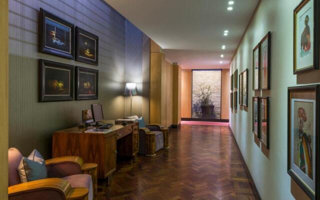 No5 Boutique Art Hotel by Mantis