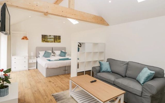 2 Welford Barns