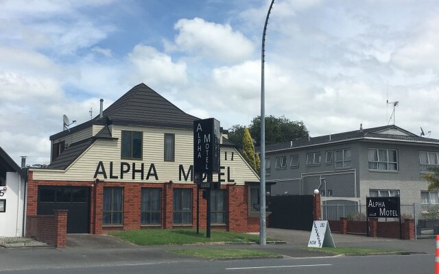 Alpha Motel