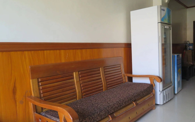 Garnet Hotel