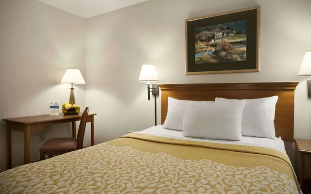 Days Inn By Wyndham Alexandria