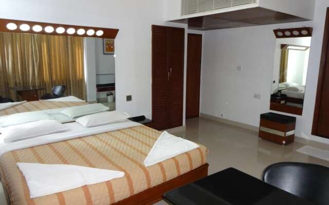 Lotus Comfort-A Pondy Hotel