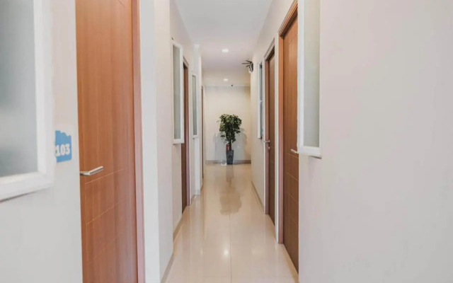 Kost M25 Hostel by Reddoorz