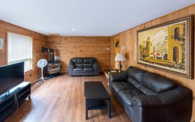 Madawaska Lodge-Camping Cabins