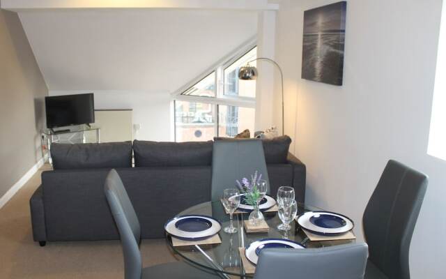 Karah Suites - Redcliffe Quay