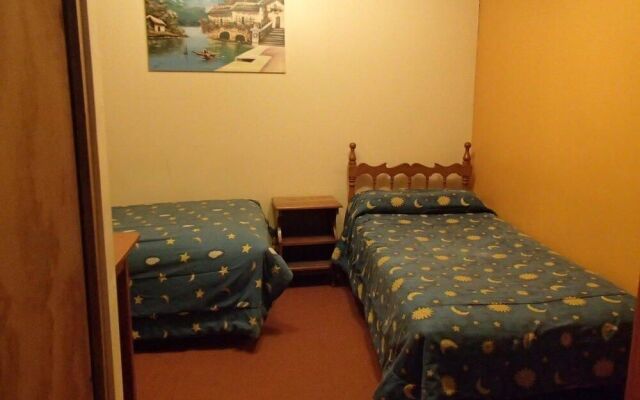 Hostel Caceres