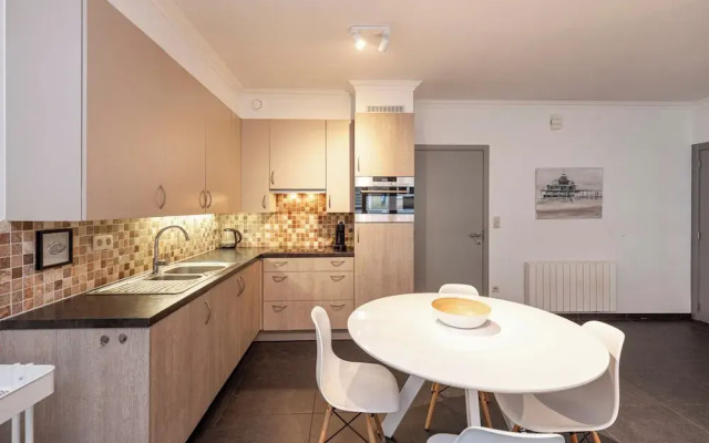 De Koetsier Apartment In Blankenberge