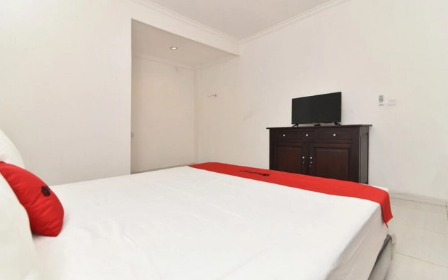 RedDoorz Near Balangan Beach Bali