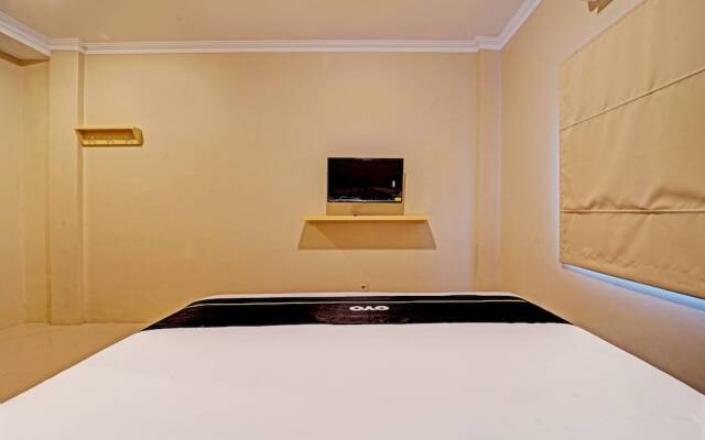 Super OYO Collection O Andono Hotel