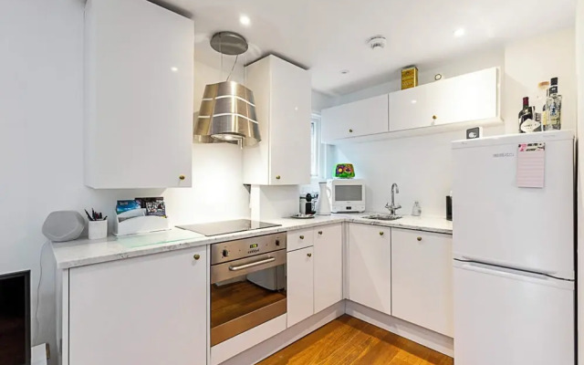 Parsons Green Modern One Bedroom Flat