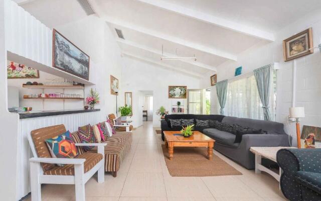 Muri Beach Haven