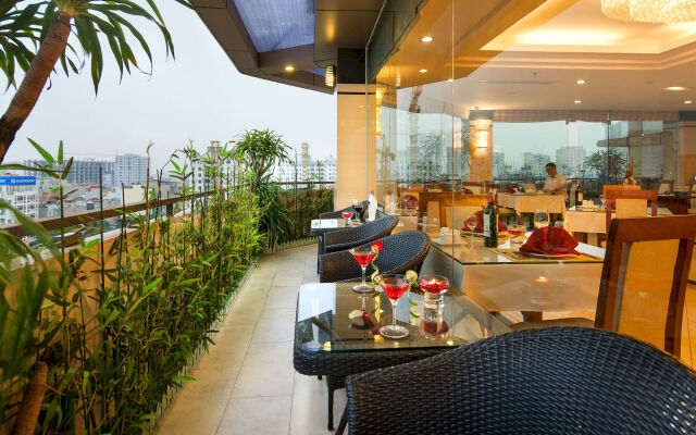 Luxeden Hotel Hanoi