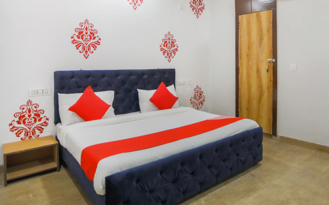 Diamond Stay by OYO Rooms