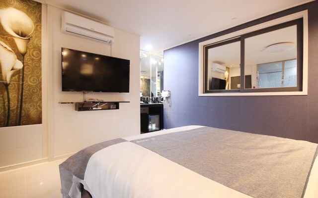 Geoje Island Sadeung K Self Check-in Motel