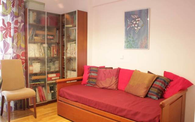 Spacious Family Apt in Sepolia Athens