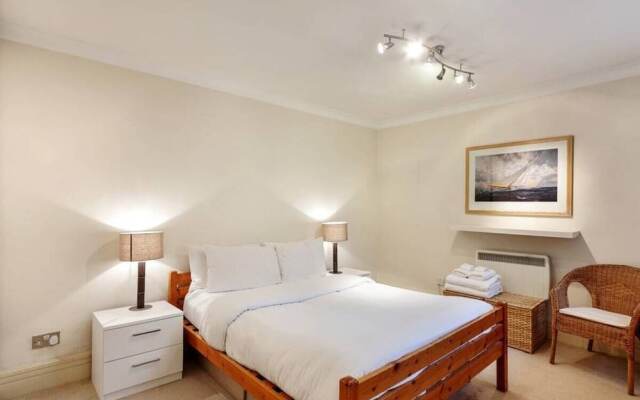 Lovely 1bed W/patio - 10 Mins From Hyde Park