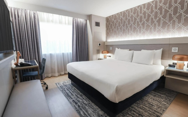 Radisson Plaza Hotel & Suites Kalamazoo