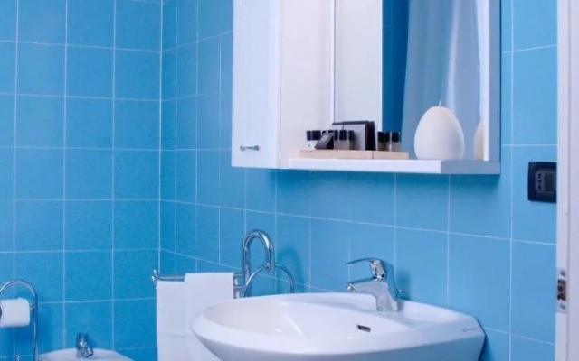 Cristoforo Colombo Apartments