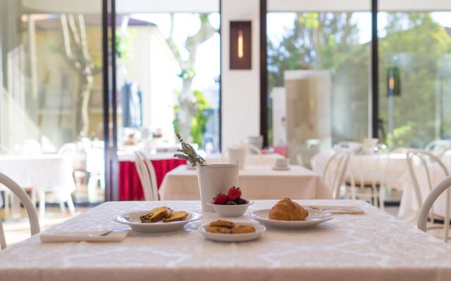 De La Ville Boutique Hotel