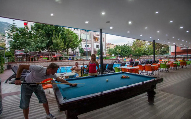 Kleopatra Ada Beach Hotel