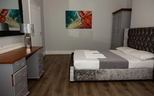 Alexander Apartments Baltic Court