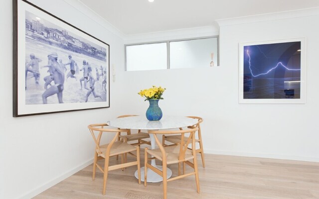 Right on Bondi H340