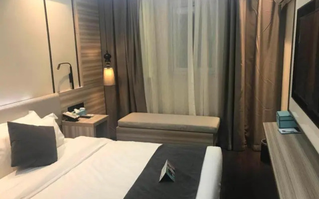 Xana Lite Beijing Shunyi Metro Station