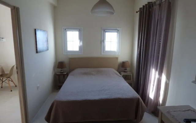 Paraportiani Guesthouse