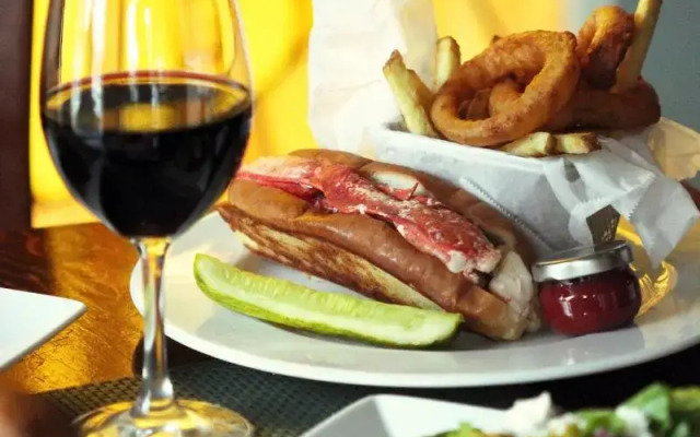 The Kennebunk Inn