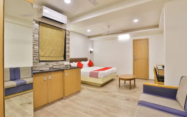 The Excellency by OYO Rooms