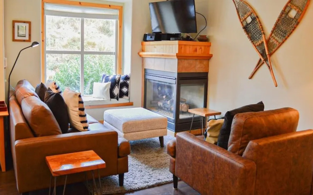 Crystal Forest #23 By Bear Country