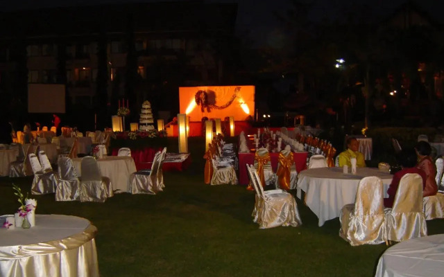 Ubon Buri Hotel & Resort