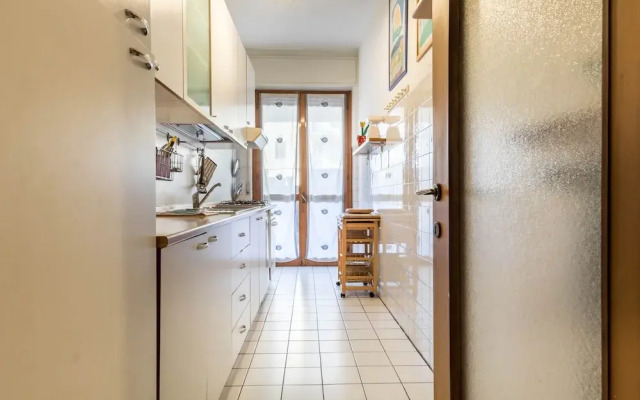 JOIVY Quiet Apt w Terrace in Beautiful Area