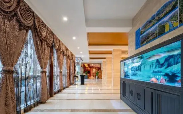 Phoenix International Hotel