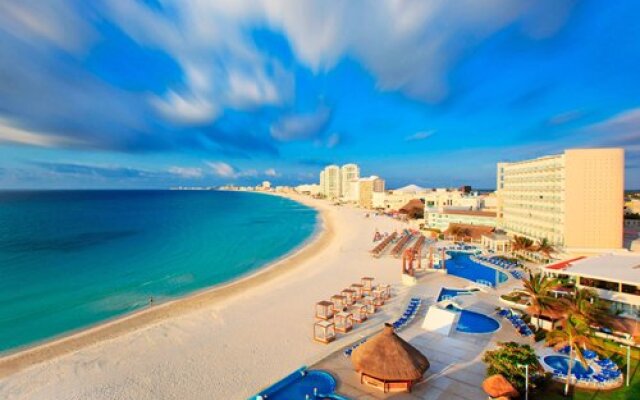Krystal International Vacation Club Cancún, Cancún, Mexico