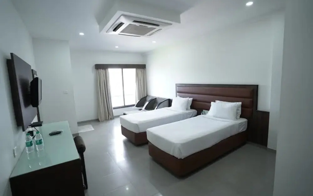 Metropolis Hotel