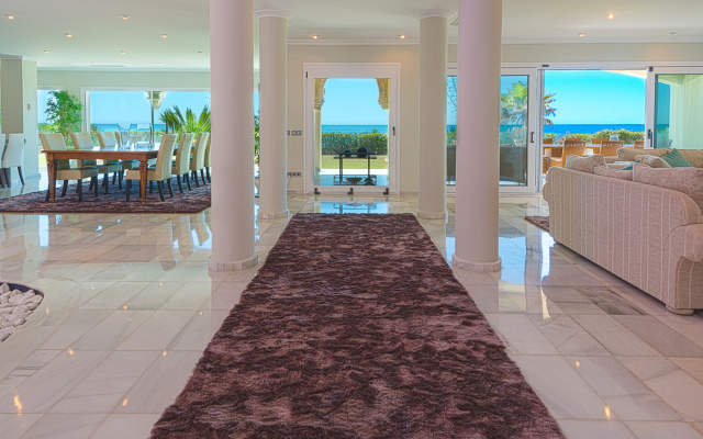 Villa South Beach