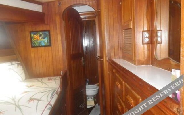 Culebra Bed & Breakfast on a Boat