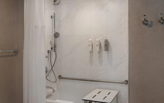 Hampton Inn by Hilton Winnipeg Downtown
