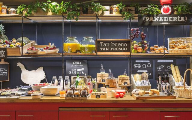 ibis Barcelona Santa Coloma