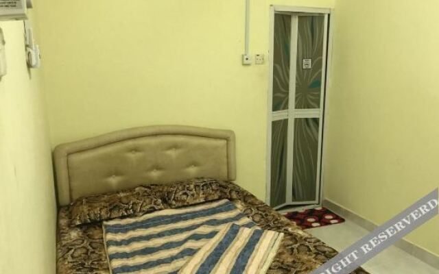 Roomstay Kuala Nerus Gated Parking