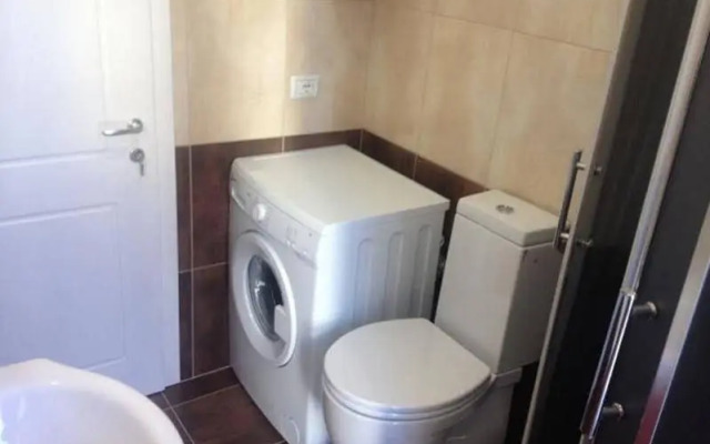Easystay Studio Apartments