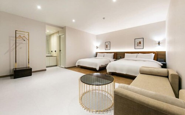 Hotel YaJa Masan Odong