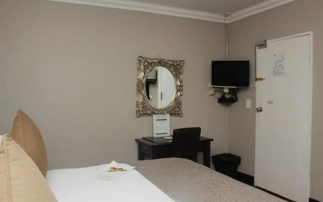 Oaklands inn and Conference centre