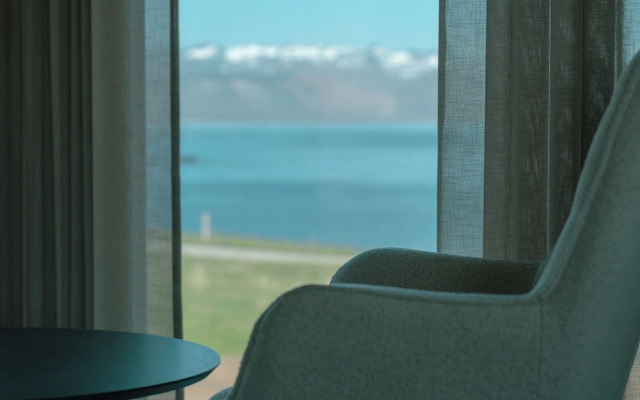 Peninsula Suites