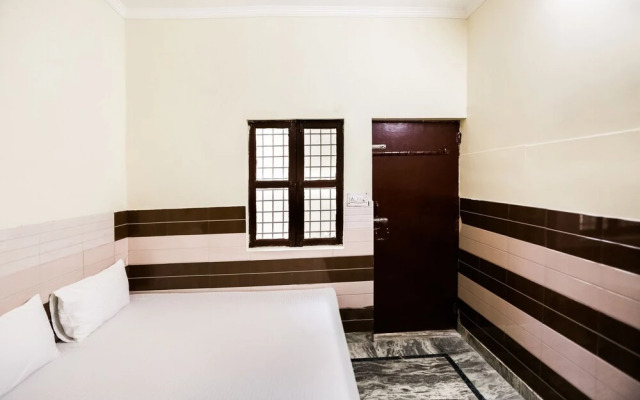 SPOT ON 29521 Arora Guest House