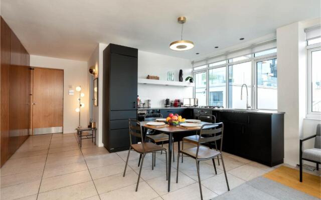 D8 - Hoxton Square Penthouse