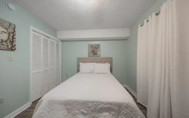 Seaside Beach & Racquet 5117