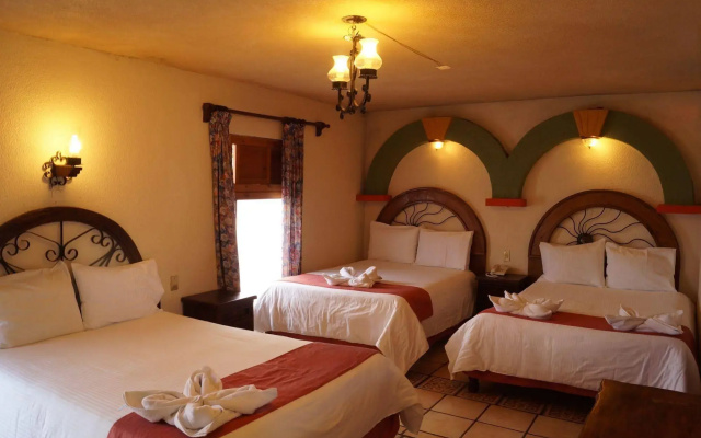 Hotel Jardines Del Cerrillo