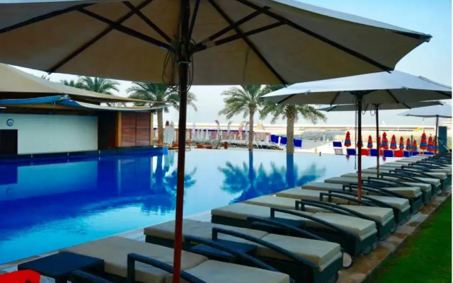 Stunning 5* 4Br-Oceanfront-Apartment